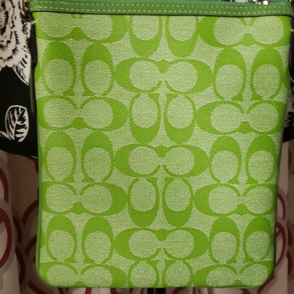 Coach Crossbody - Picture 4 of 6